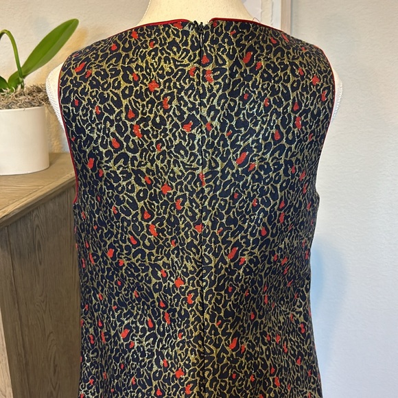 Betsey Johnson | Navy Red Gold Jacquard Leopard Print Shift Dress | 8 - Picture 12 of 16